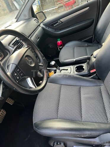 Mercedes B 180 2009, 180,000 km - 1.7 l - Bakı