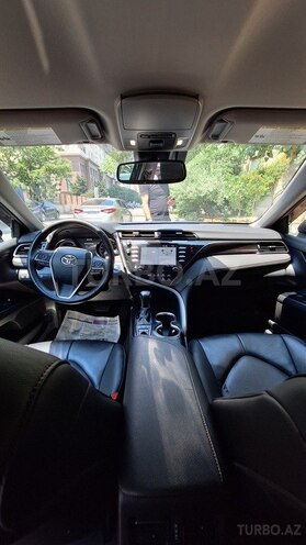 Toyota Camry-13
