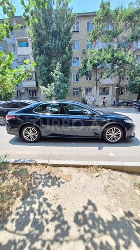 Toyota Camry-5