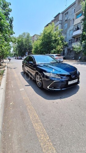 Toyota Camry-7