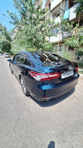 Toyota Camry-9