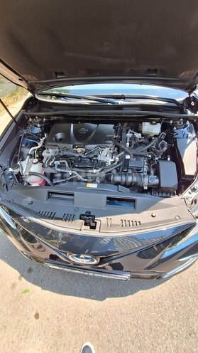 Toyota Camry-15