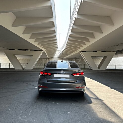 Hyundai Elantra 2018, 18,000 km - 2.0 l - Bakı