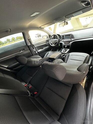 Hyundai Elantra 2018, 18,000 km - 2.0 l - Bakı