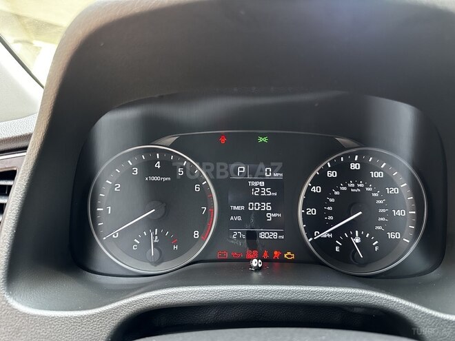 Hyundai Elantra 2018, 18,000 km - 2.0 l - Bakı