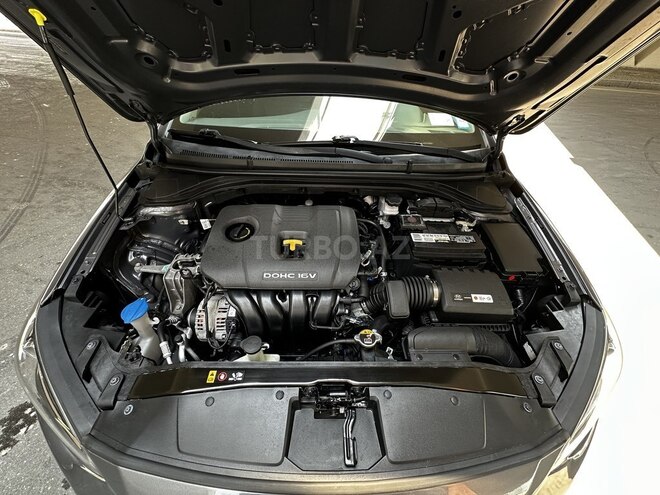 Hyundai Elantra 2018, 18,000 km - 2.0 l - Bakı
