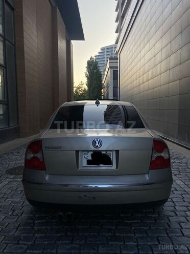 Volkswagen Passat 2004, 225,308 km - 1.8 l - Bakı