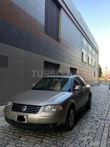 Volkswagen Passat 2004, 225,308 km - 1.8 l - Bakı