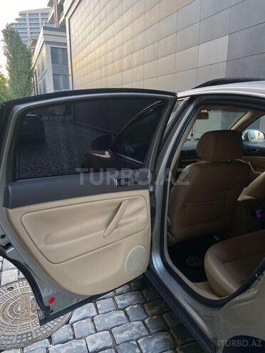 Volkswagen Passat 2004, 225,308 km - 1.8 l - Bakı