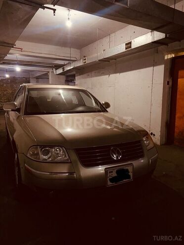Volkswagen Passat 2004, 225,308 km - 1.8 l - Bakı