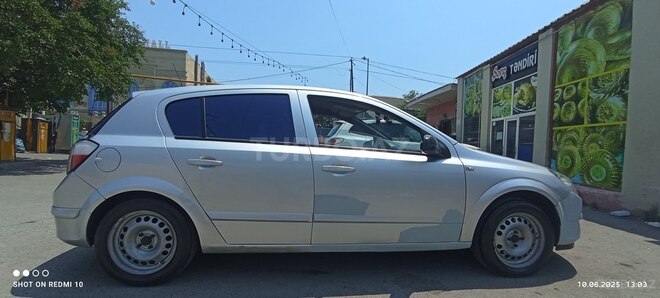 Opel Astra 2004, 300,000 km - 1.4 л - Bakı