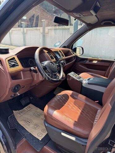 Volkswagen Transporter 2018, 246,700 km - 2.0 l - Bakı