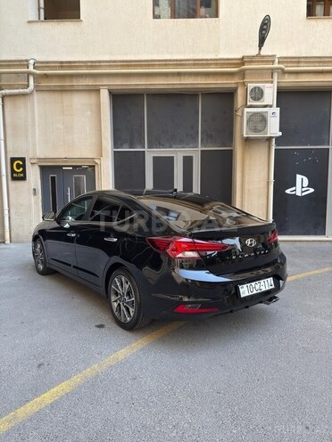 Hyundai Elantra 2019, 97,000 km - 2.0 l - Bakı