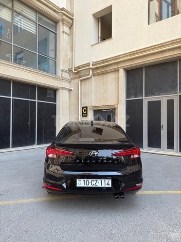 Hyundai Elantra 2019, 97,000 km - 2.0 l - Bakı