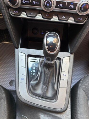Hyundai Elantra 2019, 97,000 km - 2.0 l - Bakı