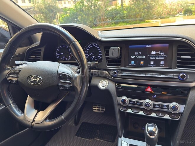 Hyundai Elantra 2019, 97,000 km - 2.0 l - Bakı