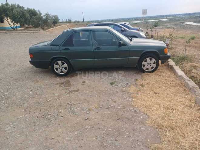 Mercedes 190 1993, 250,000 km - 1.8 l - Salyan