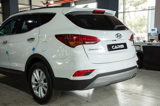 Hyundai Santa Fe-26