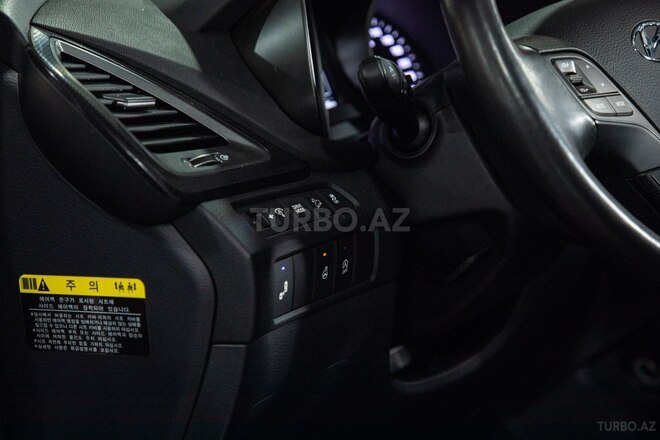 Hyundai Santa Fe-10