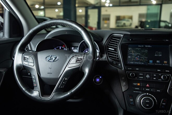 Hyundai Santa Fe-14