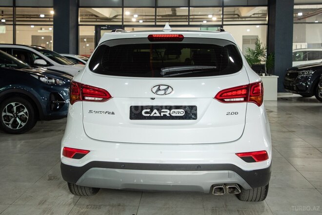 Hyundai Santa Fe-25