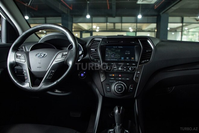 Hyundai Santa Fe-16