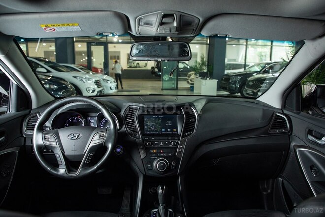 Hyundai Santa Fe-11