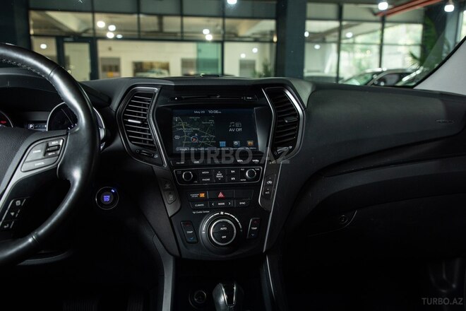 Hyundai Santa Fe-17