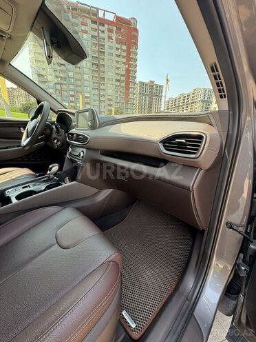 Hyundai Santa Fe-7