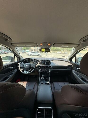 Hyundai Santa Fe-4