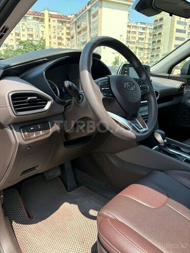 Hyundai Santa Fe-5