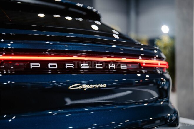 Porsche Cayenne E-hybrid Coupe-8