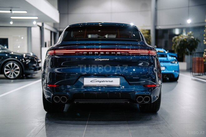 Porsche Cayenne E-hybrid Coupe-5