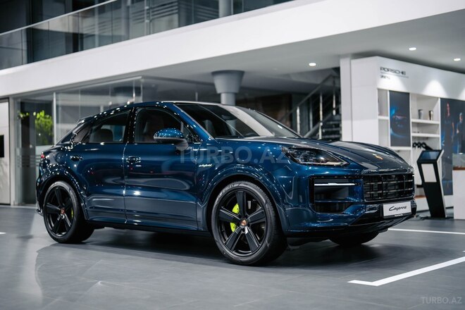 Porsche Cayenne E-hybrid Coupe-3