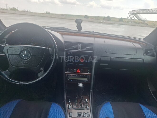 Mercedes E 220 d 1999, 700,000 km - 2.2 l - Qobustan