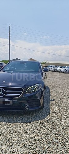 Mercedes E 200 4MATIC-10