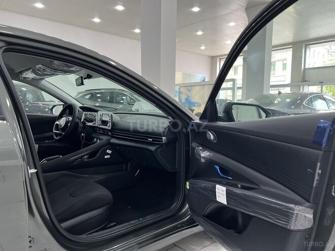 Hyundai Elantra-11