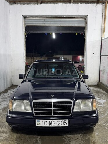 Mercedes E 220 1995, 512,456 km - 2.2 l - Bakı