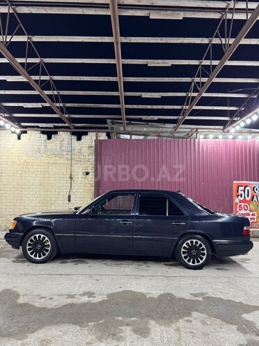Mercedes E 220 1995, 512,456 km - 2.2 l - Bakı