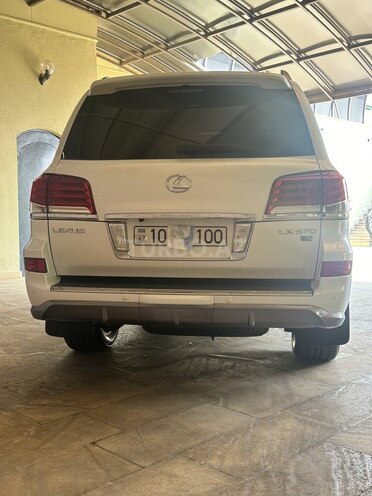 Lexus LX 570 2013, 105,000 km - 5.7 л - Bakı
