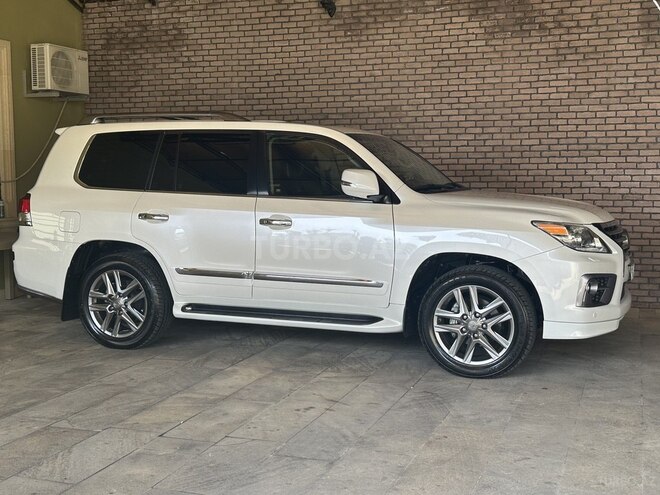 Lexus LX 570 2013, 105,000 km - 5.7 л - Bakı