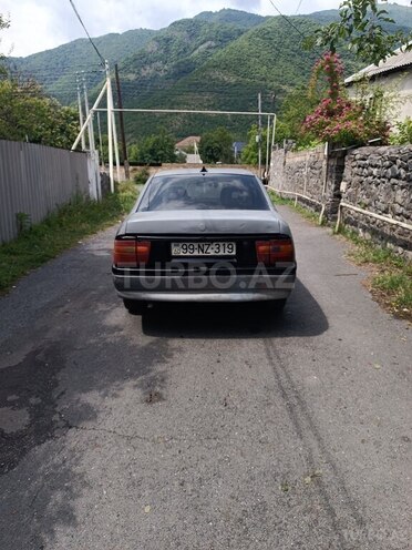 Opel Vectra 1995, 321,321 km - 2.0 l - Qax