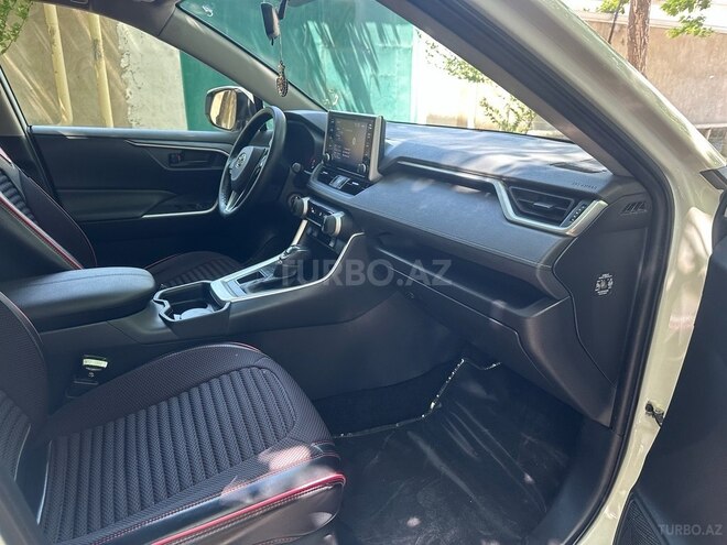 Toyota RAV4 2021, 22,800 km - 2.0 l - Bakı