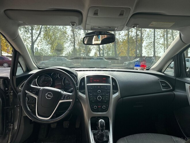 Opel Astra 2010, 300,000 km - 1.3 l - İsmayıllı