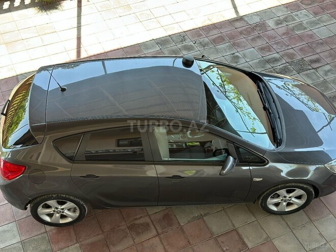 Opel Astra 2010, 300,000 km - 1.3 l - İsmayıllı