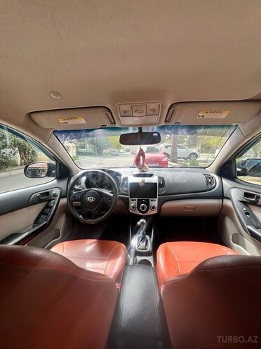 Kia Cerato 2011, 302,557 km - 2.0 l - Bakı