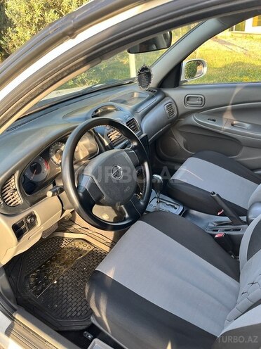 Nissan Sunny 2011, 280,000 km - 1.6 l - Bakı