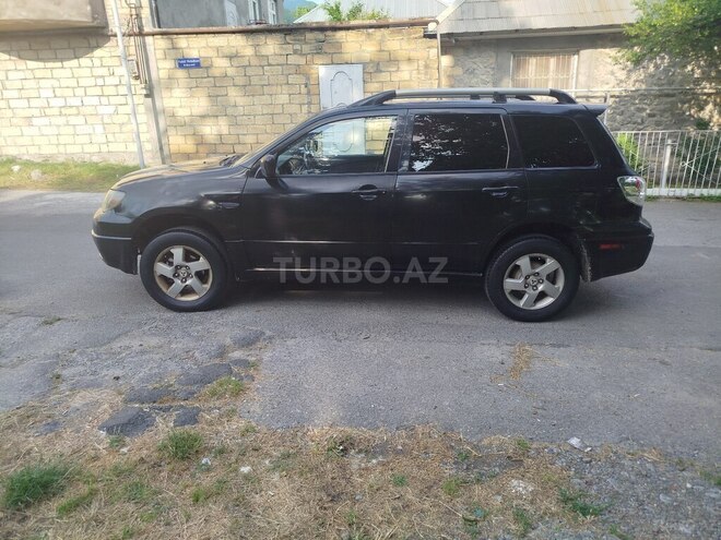 Mitsubishi Outlander 2004, 235,680 km - 2.0 l - Şəki
