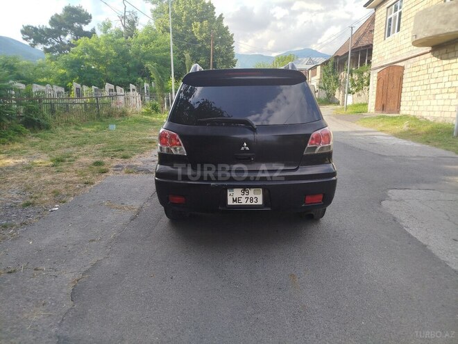 Mitsubishi Outlander 2004, 235,680 km - 2.0 l - Şəki