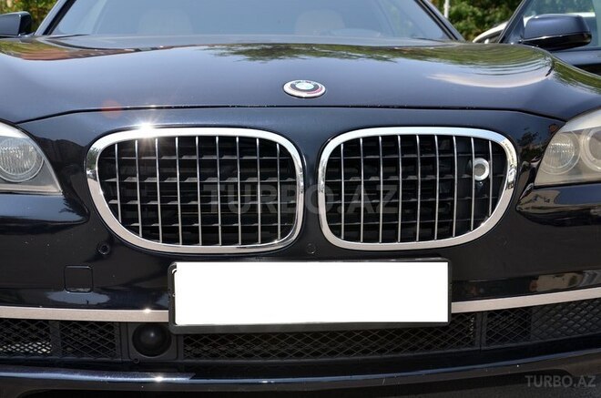 BMW 750 2010, 185,000 km - 4.4 l - Bakı